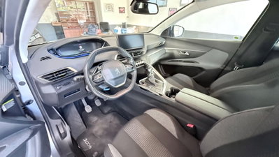 Peugeot 3008 BlueHDi 130 S&S EAT8 Allure Pack (13)