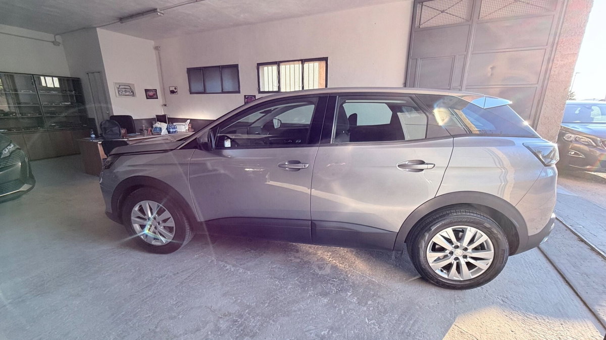 Peugeot 3008 BlueHDi 130 S&S EAT8 Allure Pack (9)