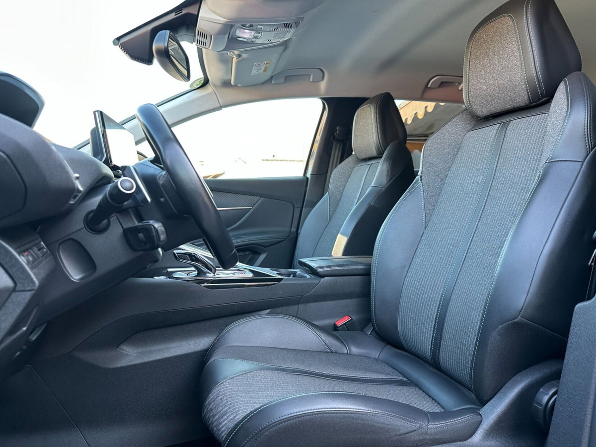 Peugeot 3008 BlueHDi 130 S&S EAT8 Allure Pack (12)