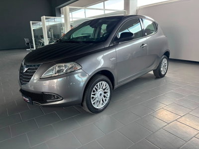 Lancia Ypsilon 0.9 TwinAir 85 CV 5 porte Metano Ecochic Gold usata