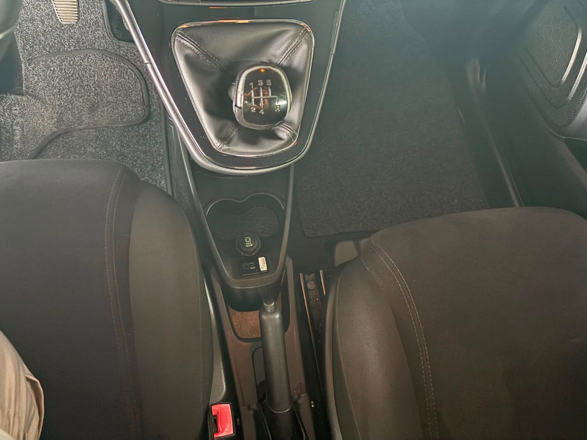 Lancia Ypsilon 0.9 TwinAir 85 CV 5 porte Metano Ecochic Gold (15)