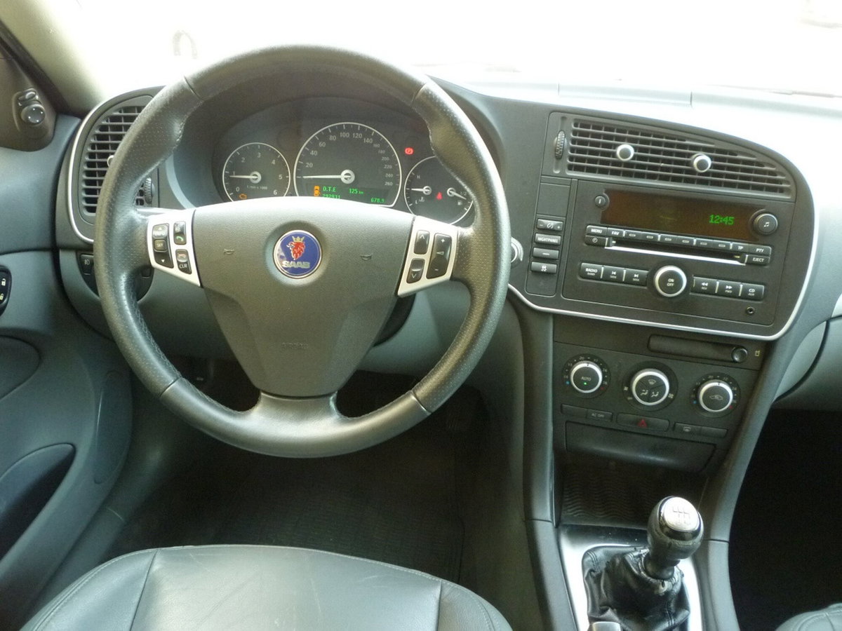 Saab 9-3 Station Wagon 1.9 TiD DPF Vector (11)