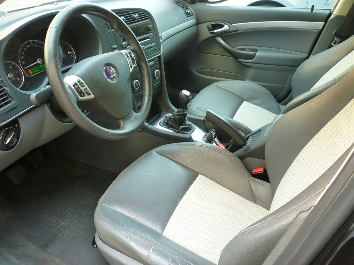 Saab 9-3 Station Wagon 1.9 TiD DPF Vector (5)