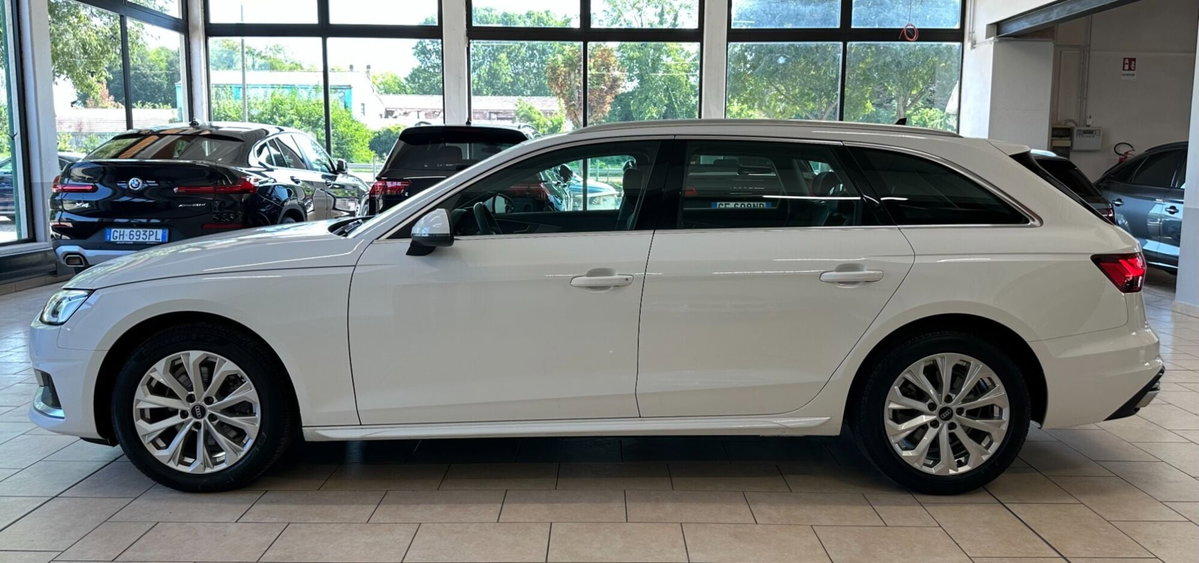 Audi A4 Avant 35 2.0 tdi mhev Business Advanced 163cv s-tronic (16)