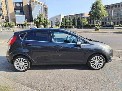 Ford Fiesta 1.2 82 CV 5 porte Titanium (6)