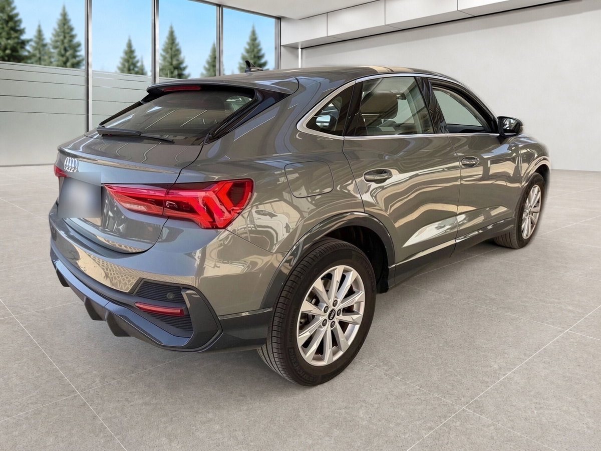 Audi Q3 Sportback 45 TFSI e S tronic Business Plus (3)