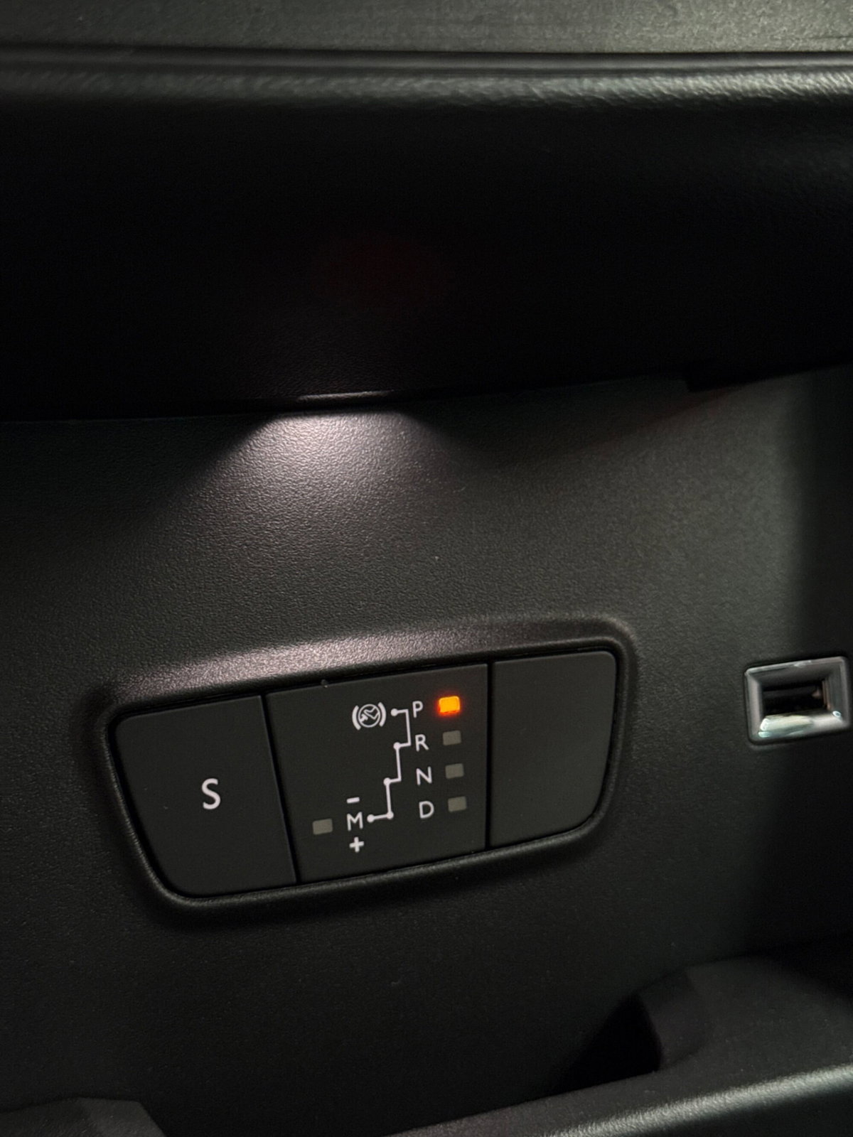 Citroen C3 Aircross BlueHDi 120 S&S EAT6 Shine Pack (15)
