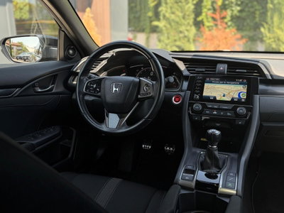 Honda Civic 1.5T 5 porte Sport (9)