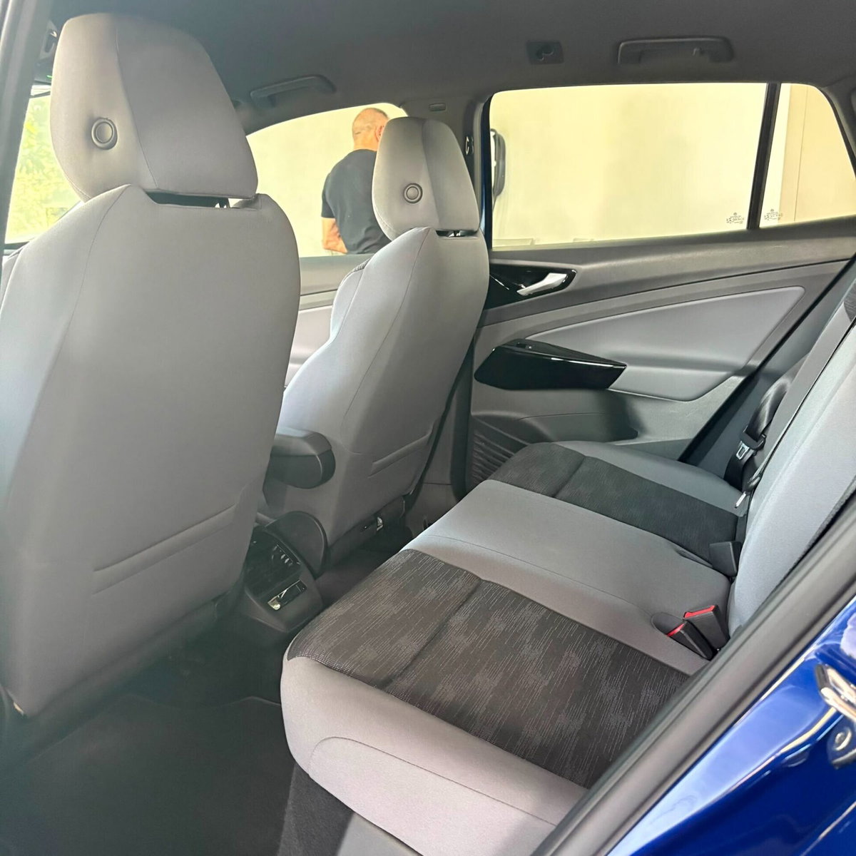 Volkswagen ID.4 Pro 4MOTION (11)
