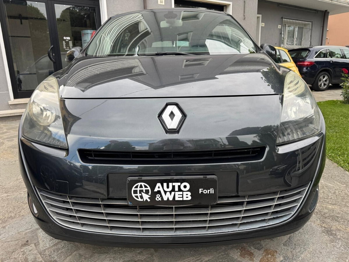 Renault Scenic E-Tech Electric 1.5 dCi 110CV Confort (4)
