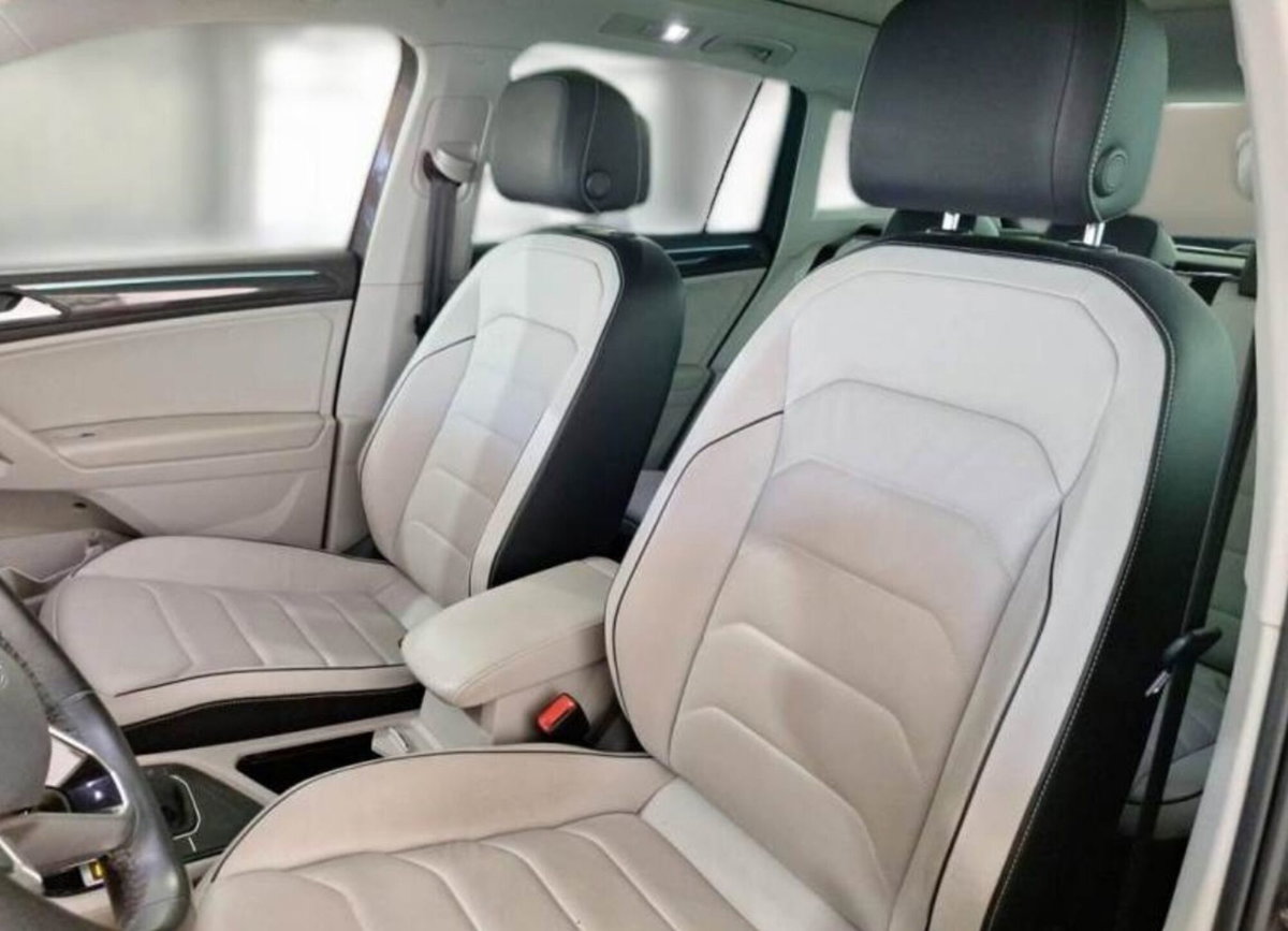 Volkswagen Tiguan 2.0 tdi Elegance 150cv dsg (2)