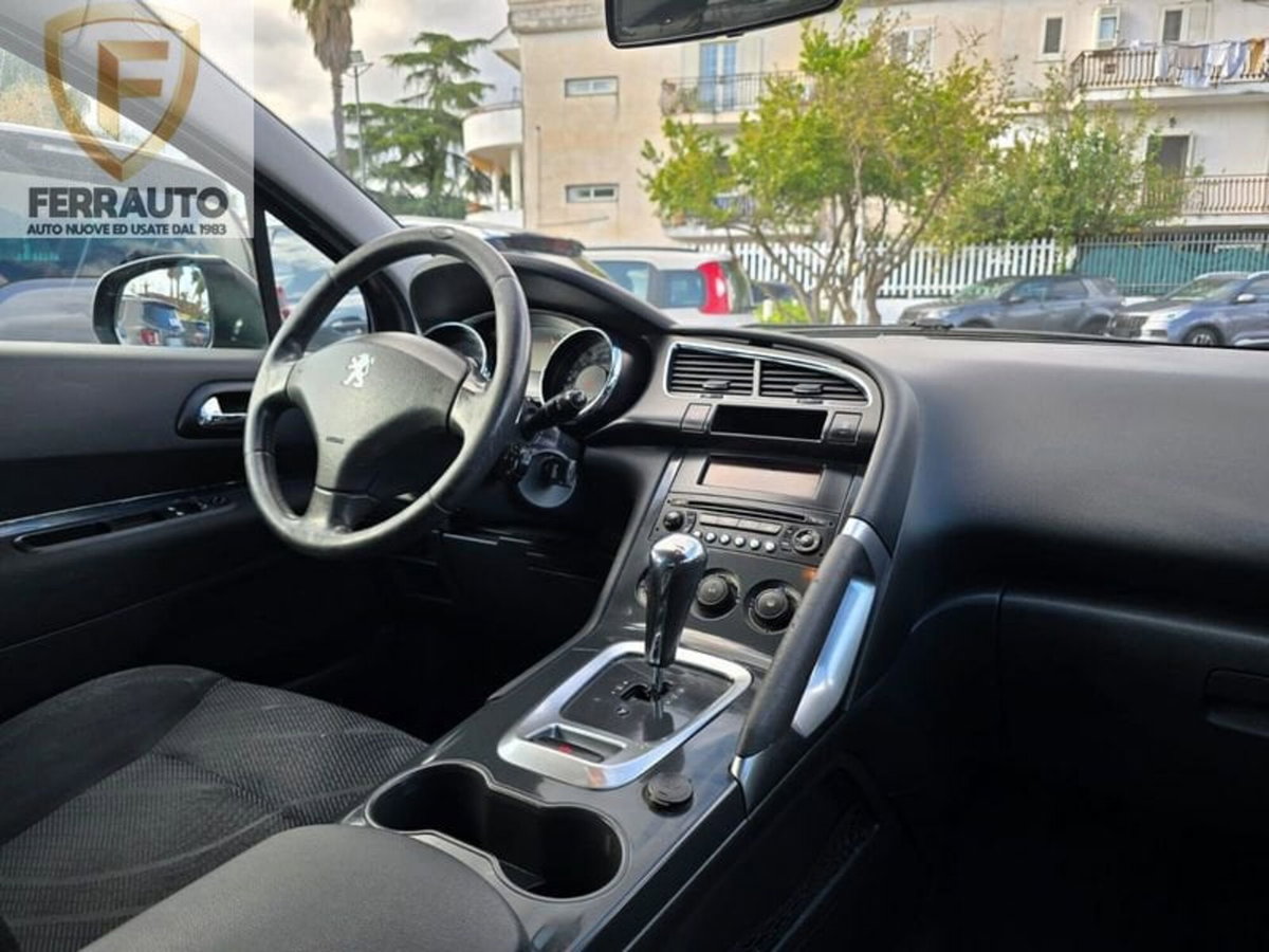 Peugeot 3008 1.6 HDi 110CV cambio robotizzato Premium (7)