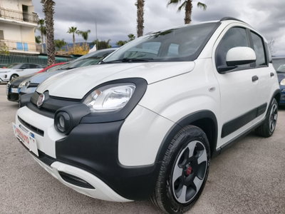 Fiat Panda 1.0 FireFly S&S Hybrid City Cross (3)