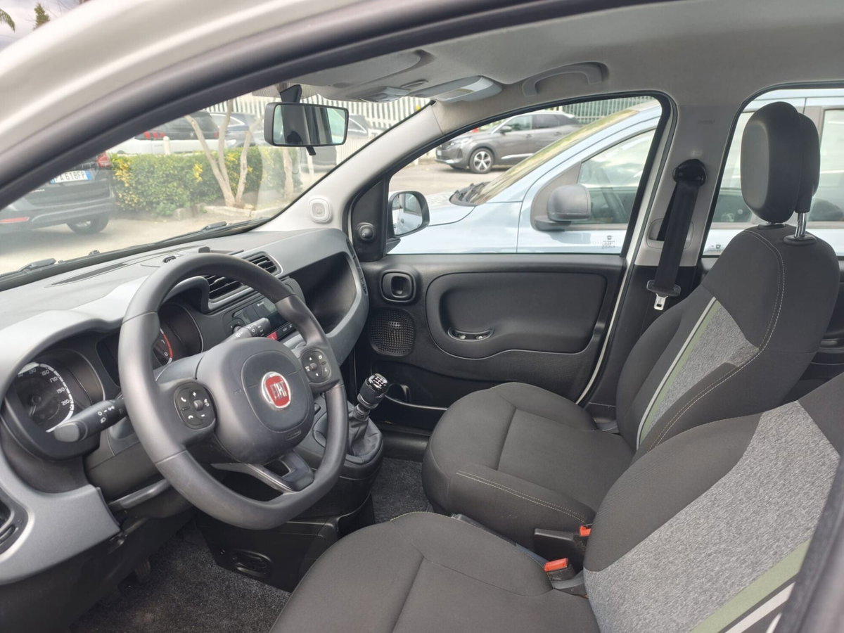 Fiat Panda 1.0 FireFly S&S Hybrid City Cross (8)