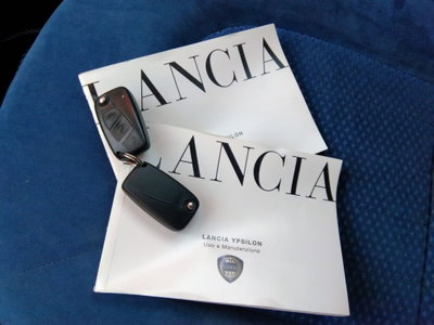 Lancia Ypsilon 16V Platino (13)