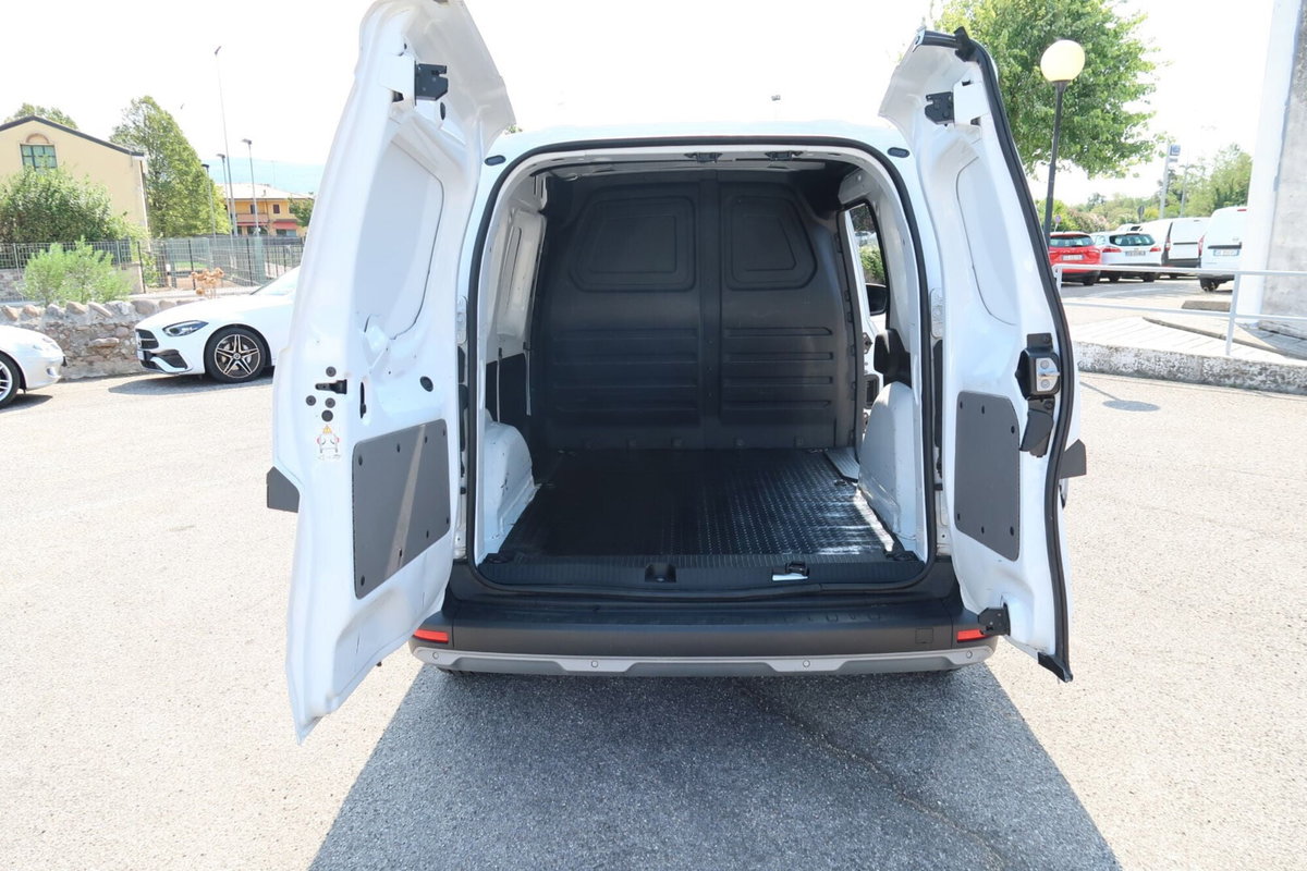 Renault Kangoo 1.5 blue dci Techno 115cv edc (8)