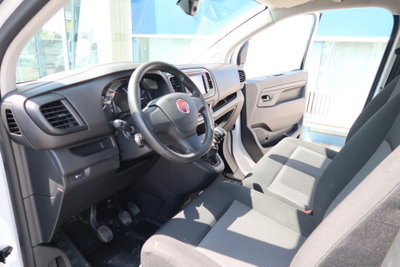 Fiat Scudo Furgone 2.0 BlueHDi 145CV AT8 PL-SL-TN Furgone Business (9)