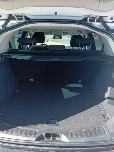 Land Rover Discovery Sport 2.0 TD4 150 CV SE (9)