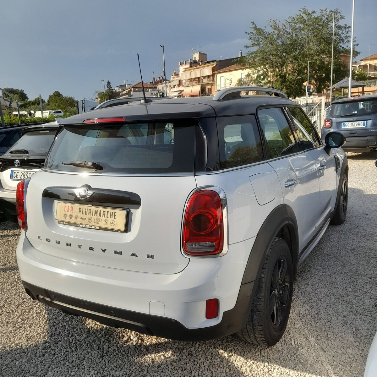 MINI Mini Countryman 1.5 One D Business Countryman (4)