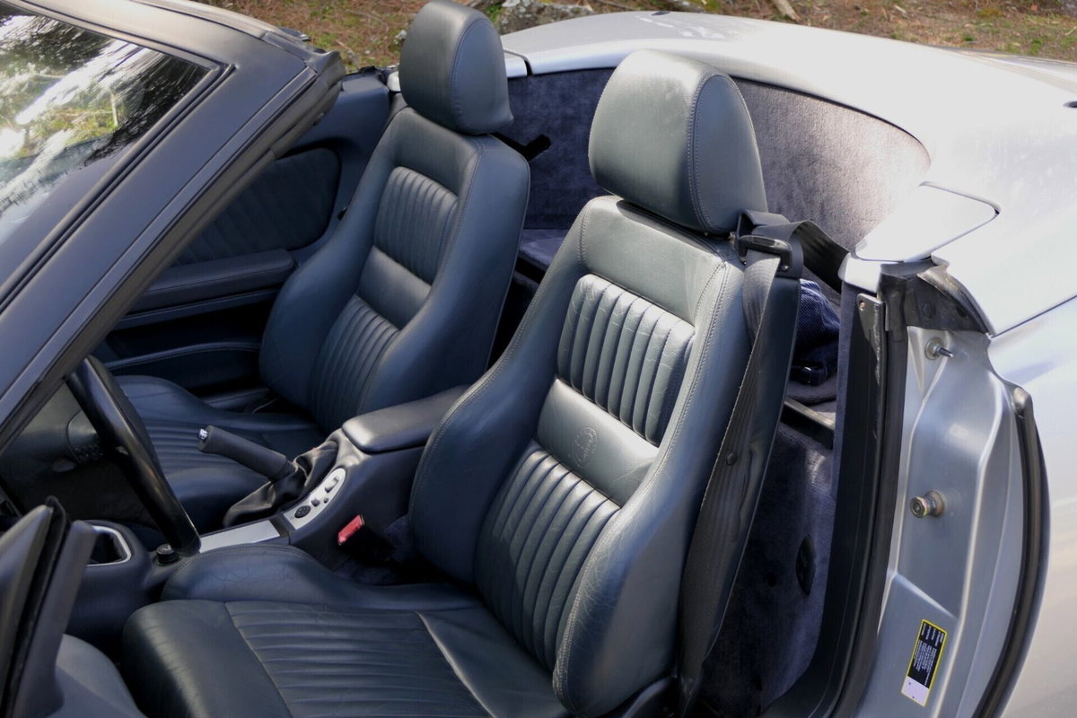 Alfa Romeo Spider 3.0i V6 24V cat L (12)