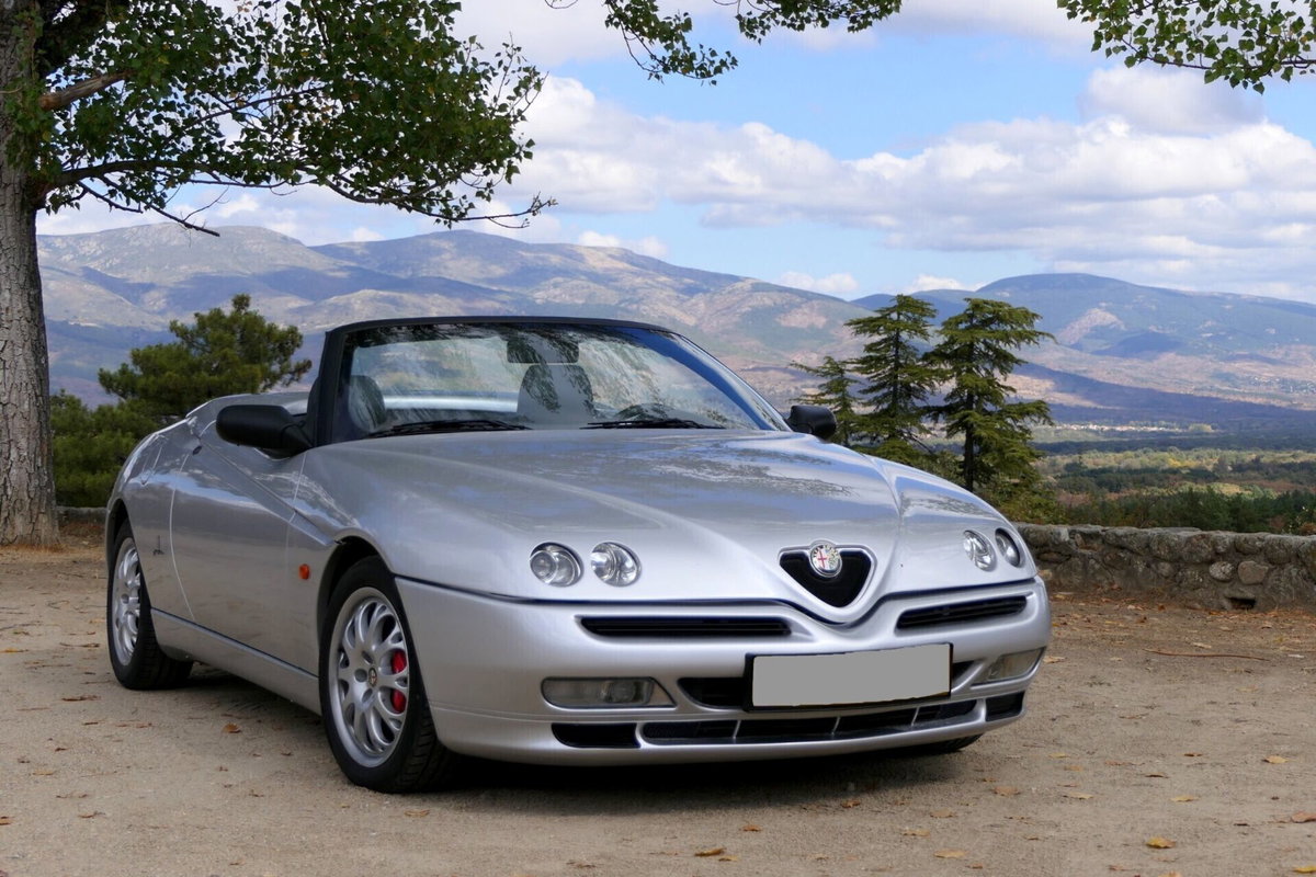 Alfa Romeo Spider 3.0i V6 24V cat L (16)