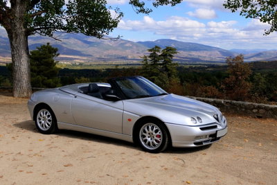 Alfa Romeo Spider 3.0i V6 24V cat L (17)