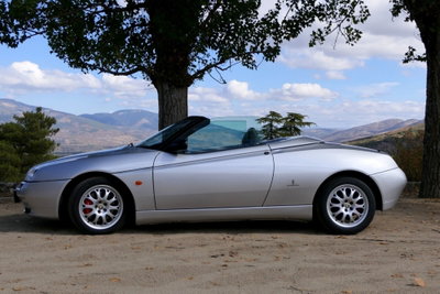 Alfa Romeo Spider 3.0i V6 24V cat L (5)