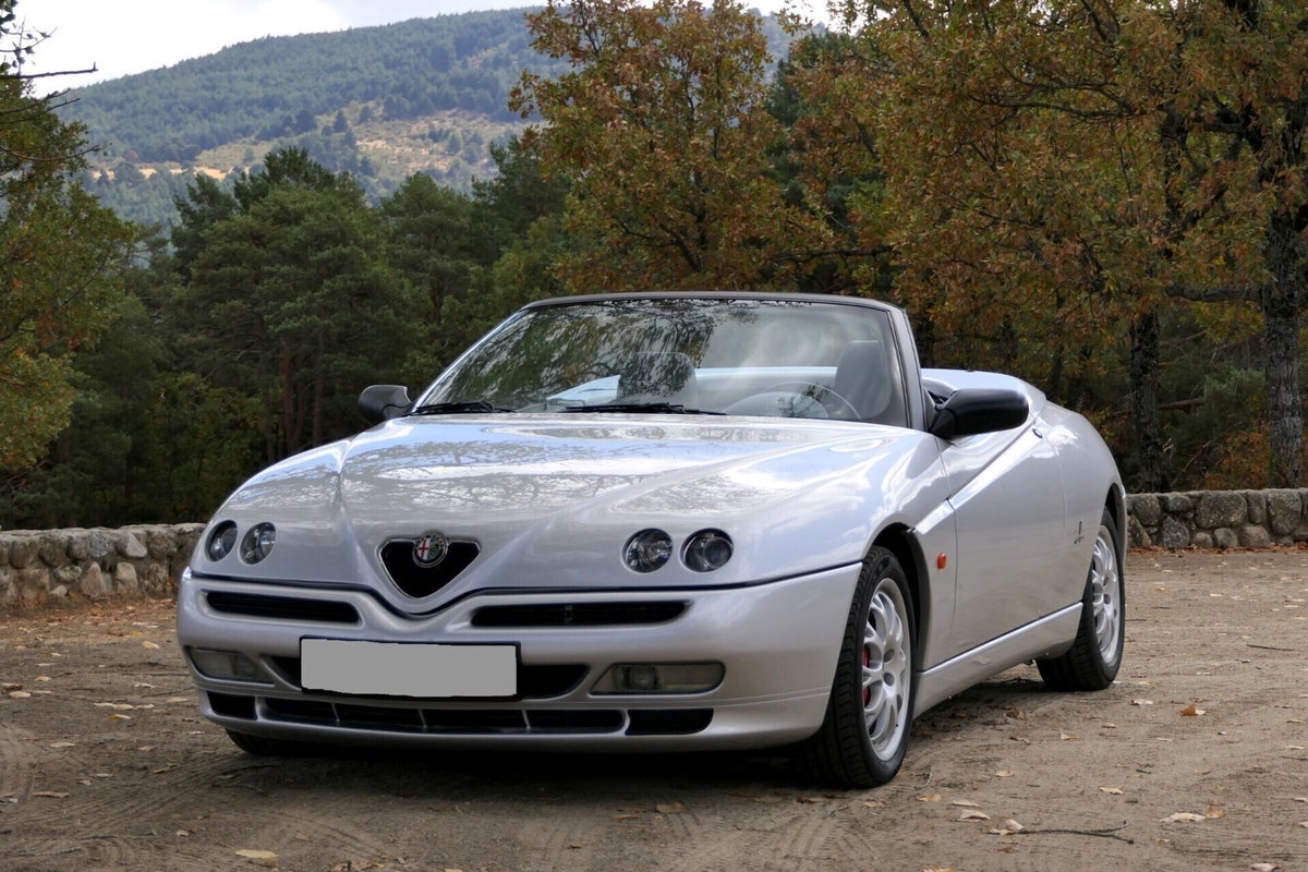 Alfa Romeo Spider 3.0i V6 24V cat L (7)