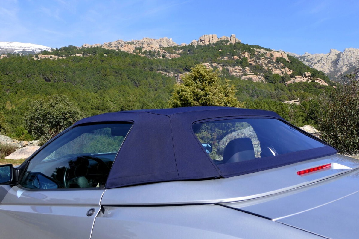 Alfa Romeo Spider 3.0i V6 24V cat L (9)