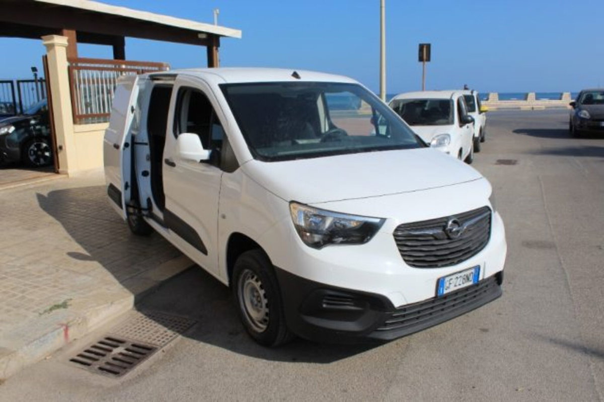 Opel Combo Furgone Cargo 1.5 Diesel 100CV PC 1000kg Edition (2)