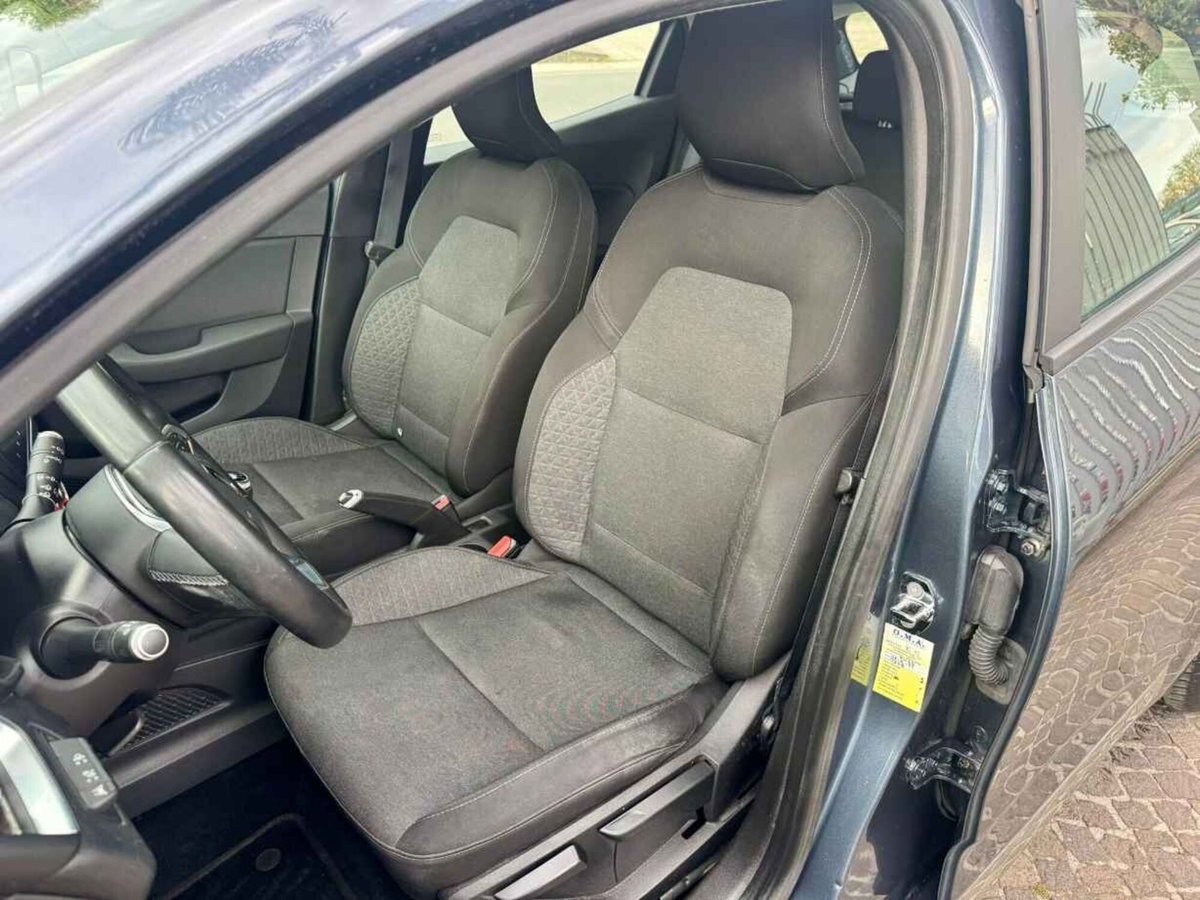 Renault Clio TCe 100 CV GPL 5 porte Intens (17)