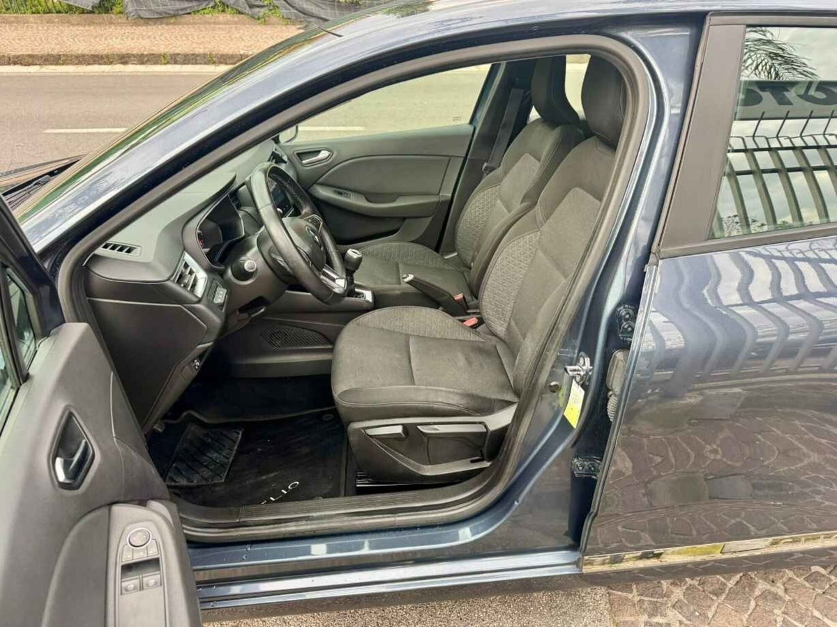 Renault Clio TCe 100 CV GPL 5 porte Intens (18)