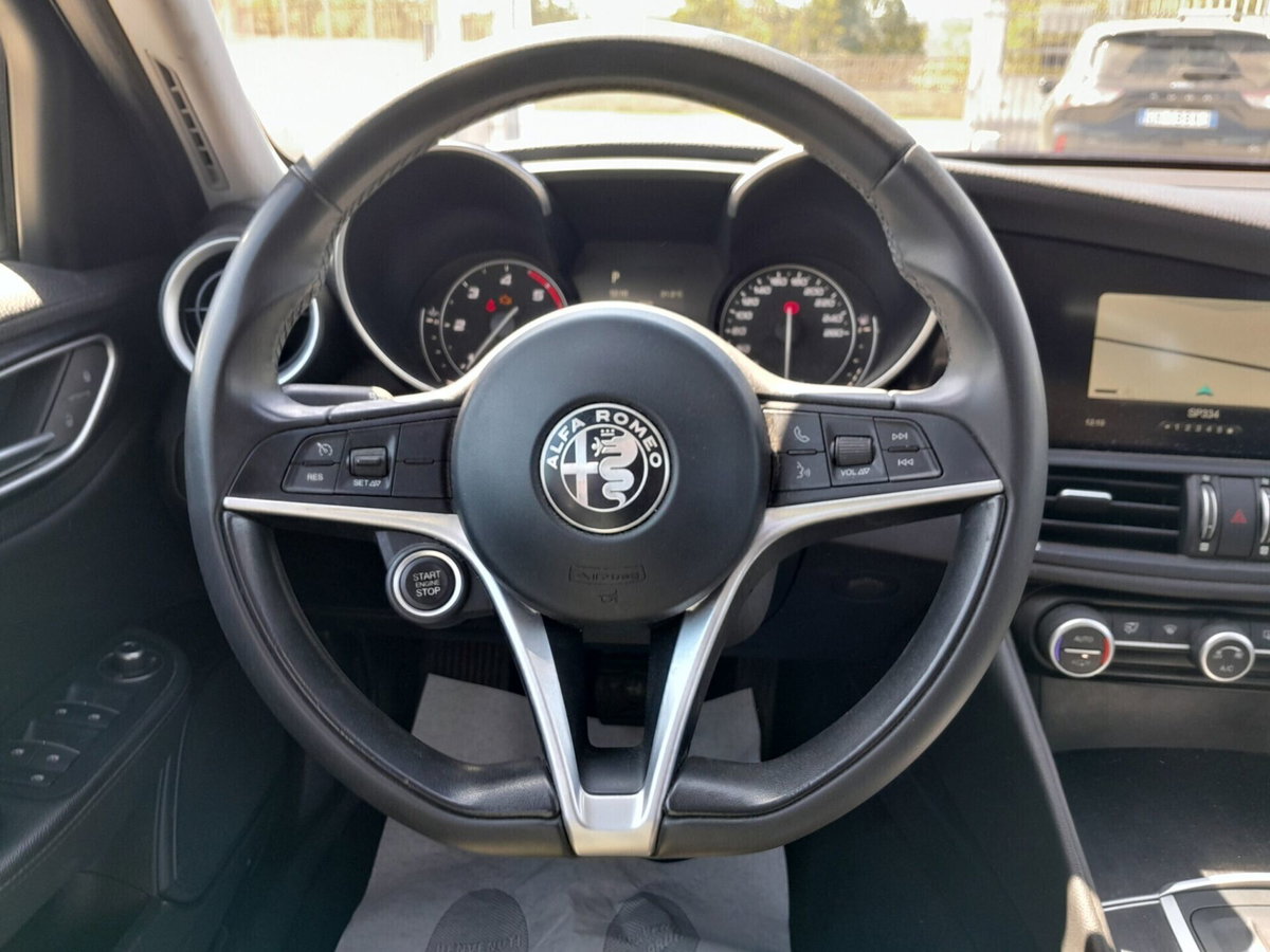 Alfa Romeo Giulia 2.2 Turbodiesel 150 CV AT8 Super (14)