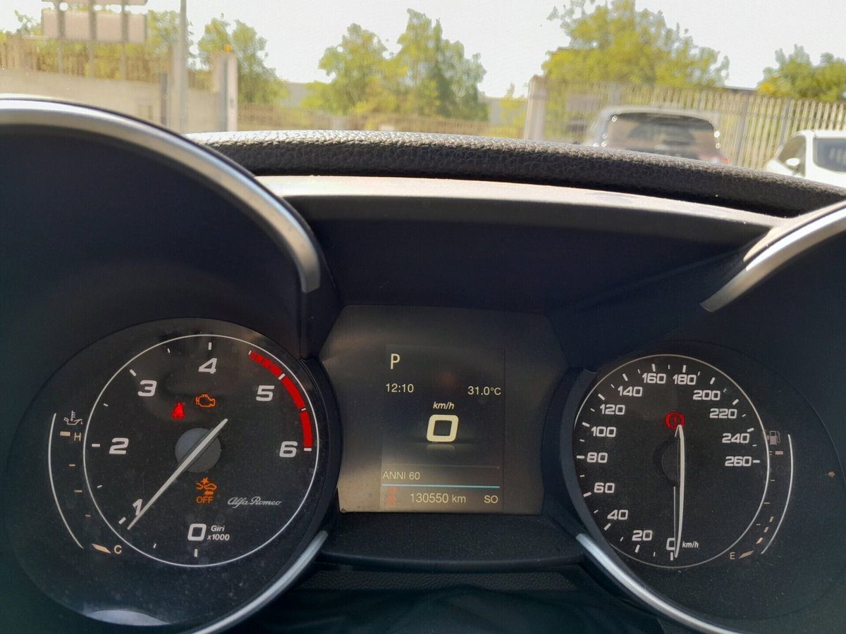 Alfa Romeo Giulia 2.2 Turbodiesel 150 CV AT8 Super (15)