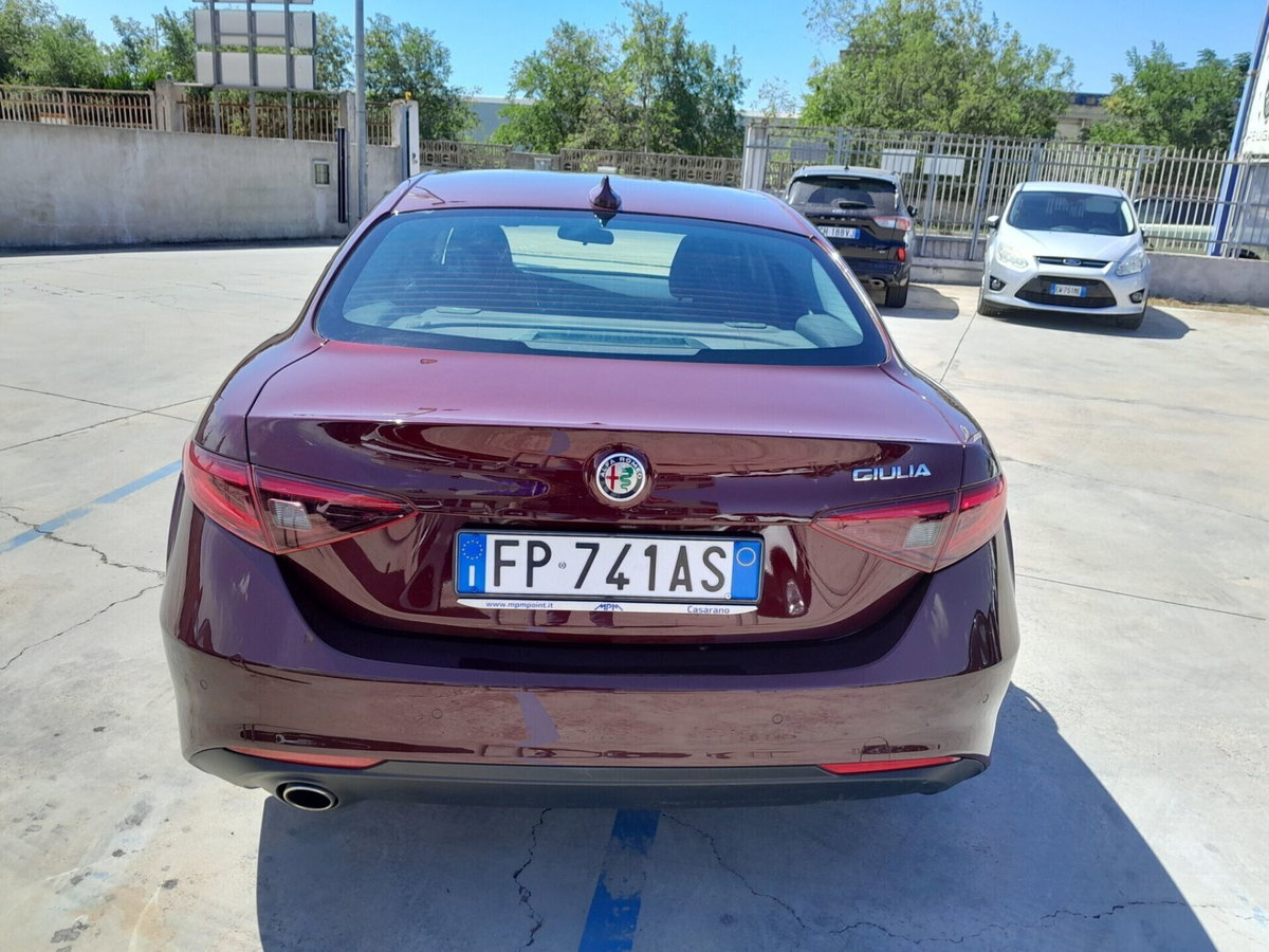 Alfa Romeo Giulia 2.2 Turbodiesel 150 CV AT8 Super (7)
