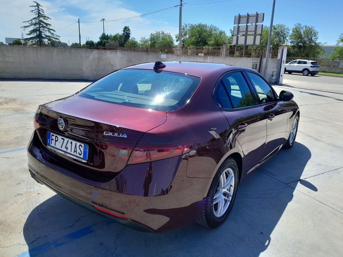 Alfa Romeo Giulia 2.2 Turbodiesel 150 CV AT8 Super (8)