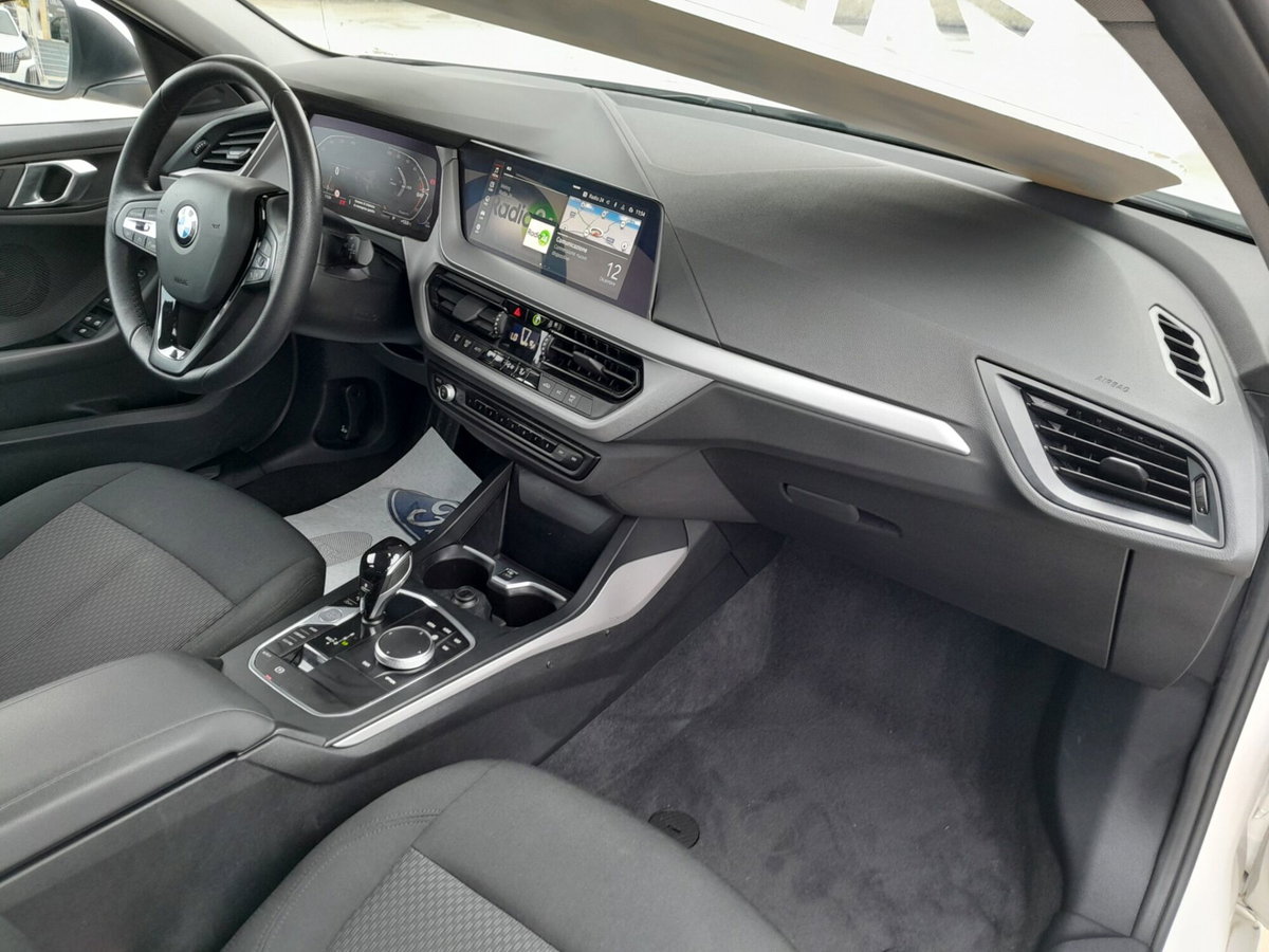 BMW Serie 1 116d 2.0 116CV cat 5 porte Attiva DPF (19)