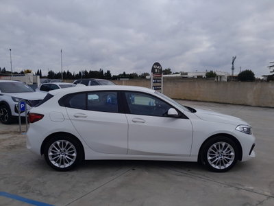 BMW Serie 1 116d 2.0 116CV cat 5 porte Attiva DPF (9)