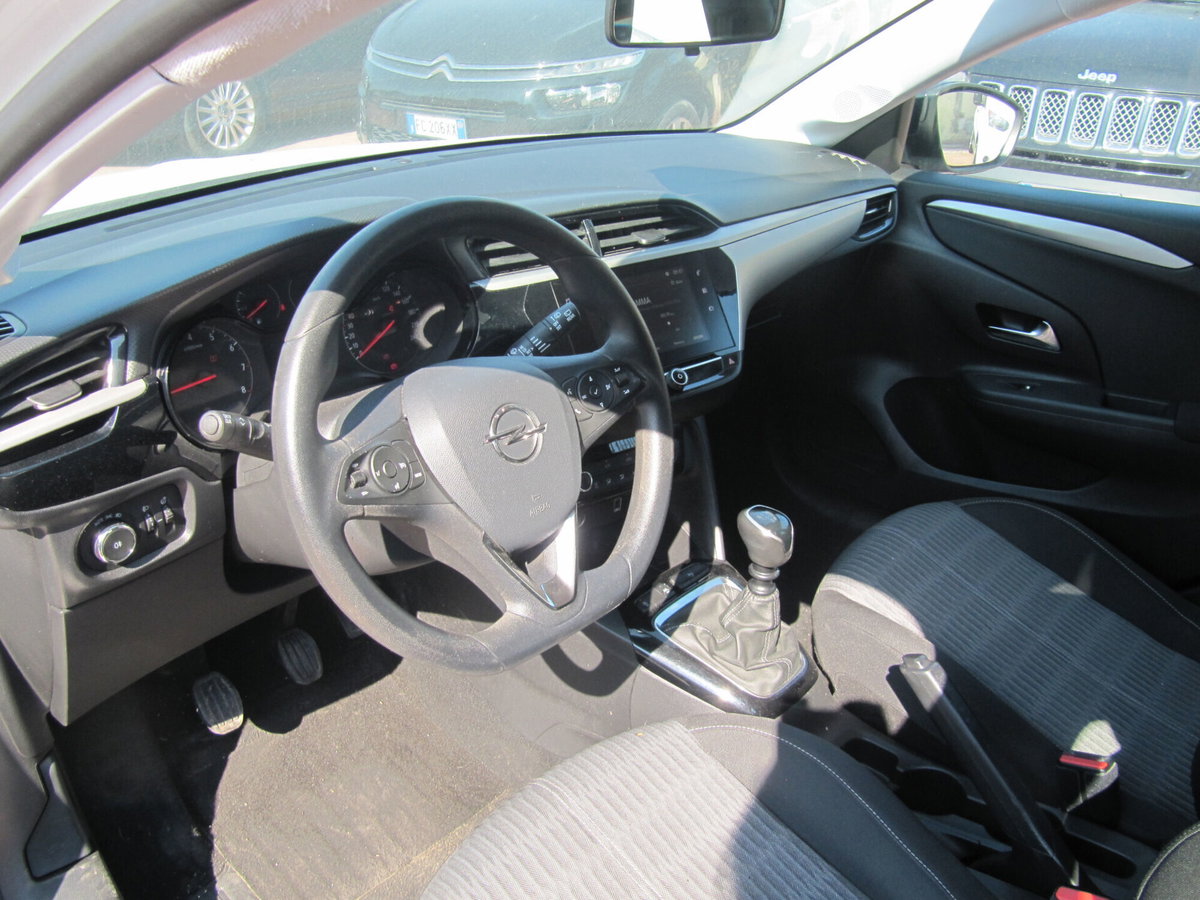 Opel Corsa 1.5 D 100 CV Edition (13)