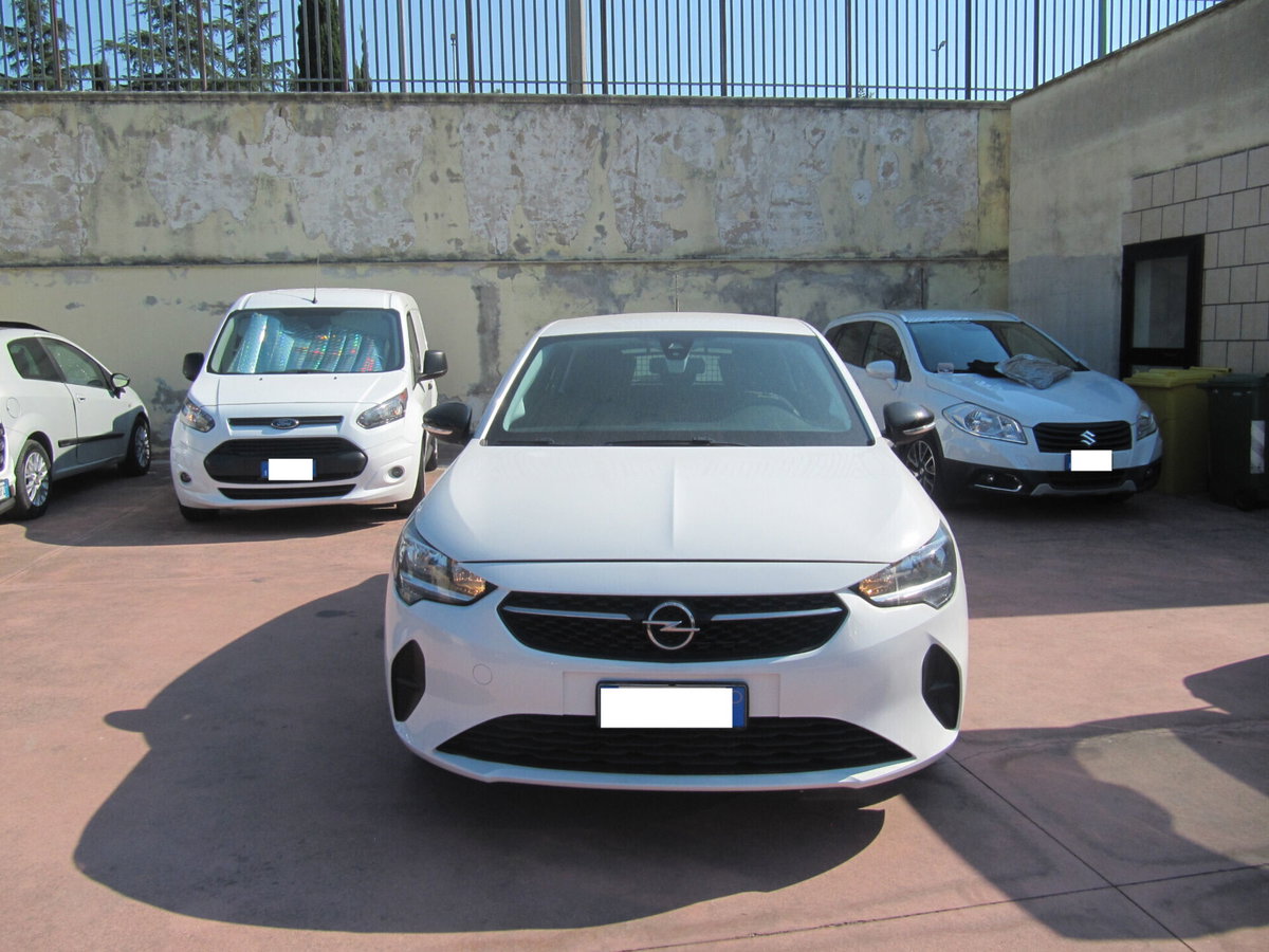 Opel Corsa 1.5 D 100 CV Edition (4)