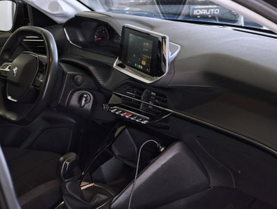 Peugeot 208 PureTech 75 Stop&Start 5 porte Active Pack (11)