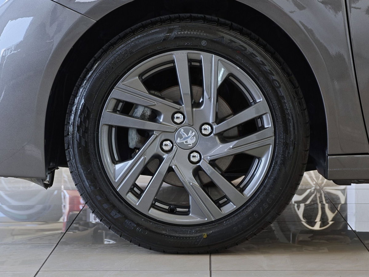 Peugeot 208 PureTech 75 Stop&Start 5 porte Active Pack (6)