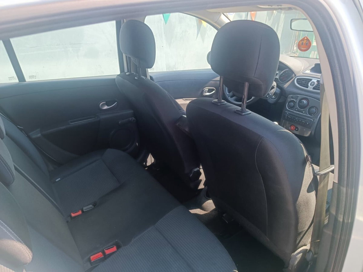 Renault Clio 1.2 16V 5 porte GPL (7)