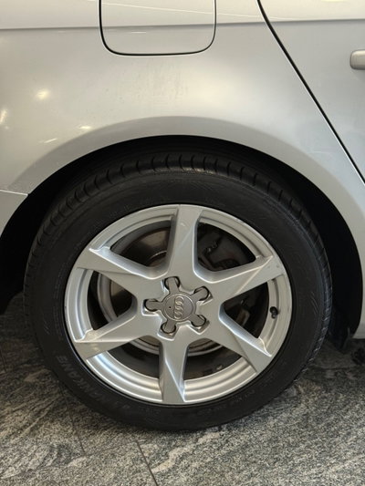 Audi A4 Avant 2.0 TDI 143CV F.AP. Ambiente (11)