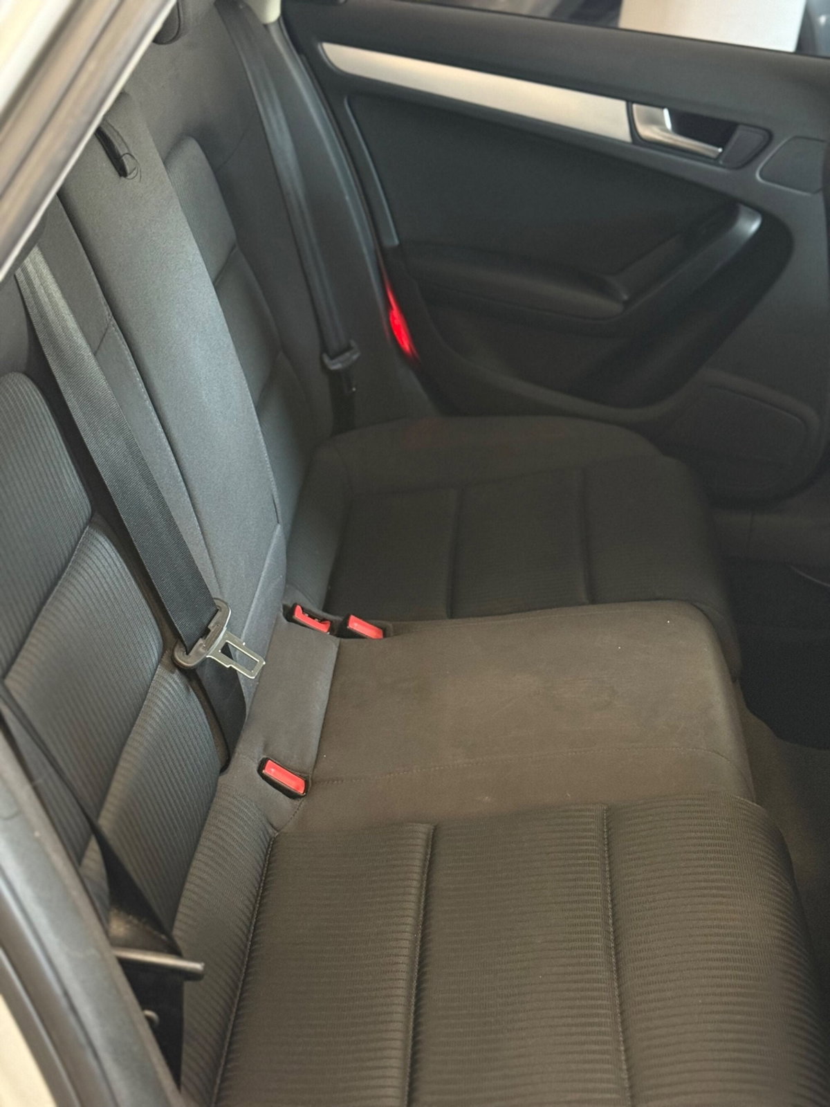 Audi A4 Avant 2.0 TDI 143CV F.AP. Ambiente (8)