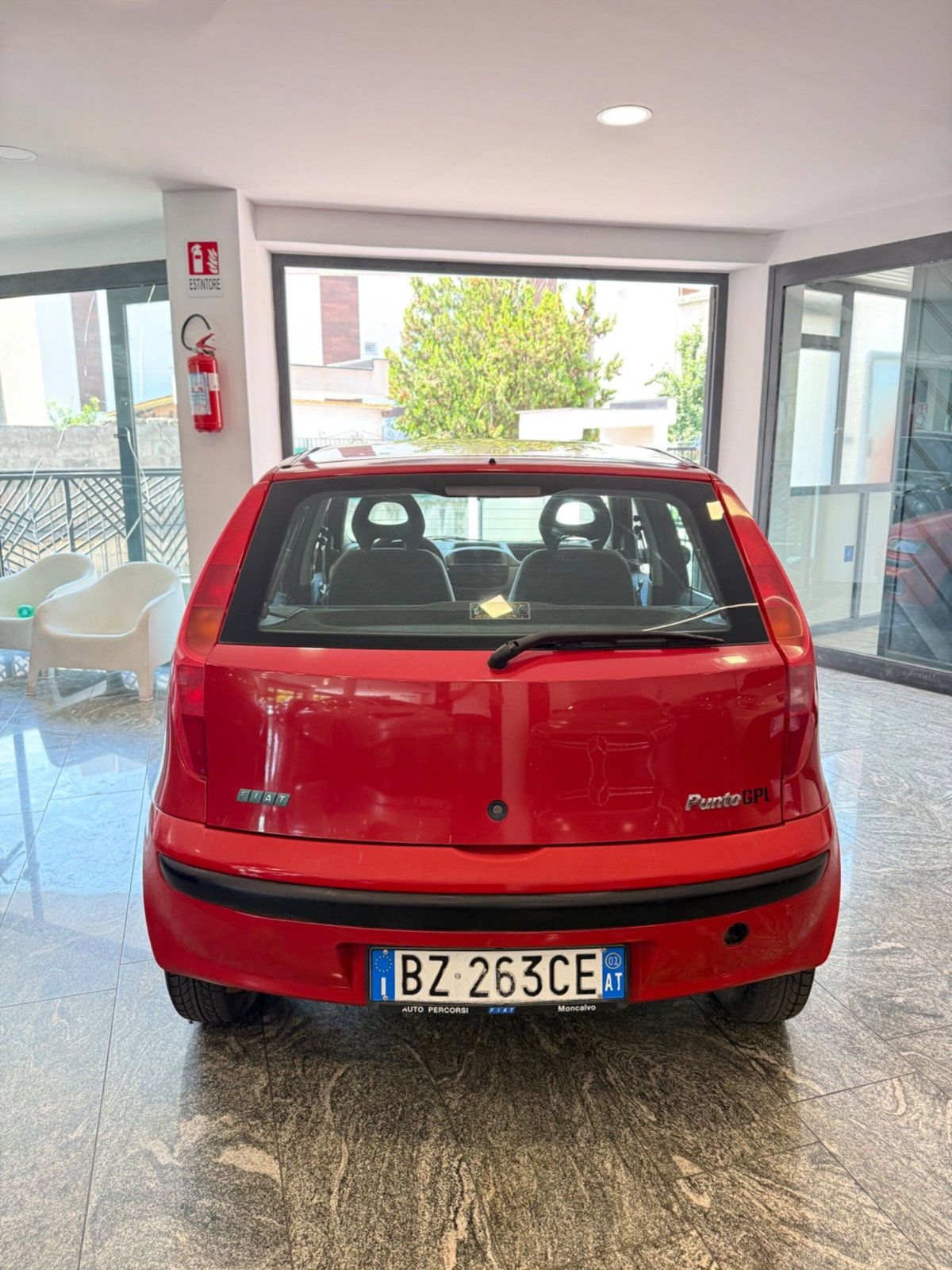 Fiat Punto 1.2i cat 5 porte ELX (5)
