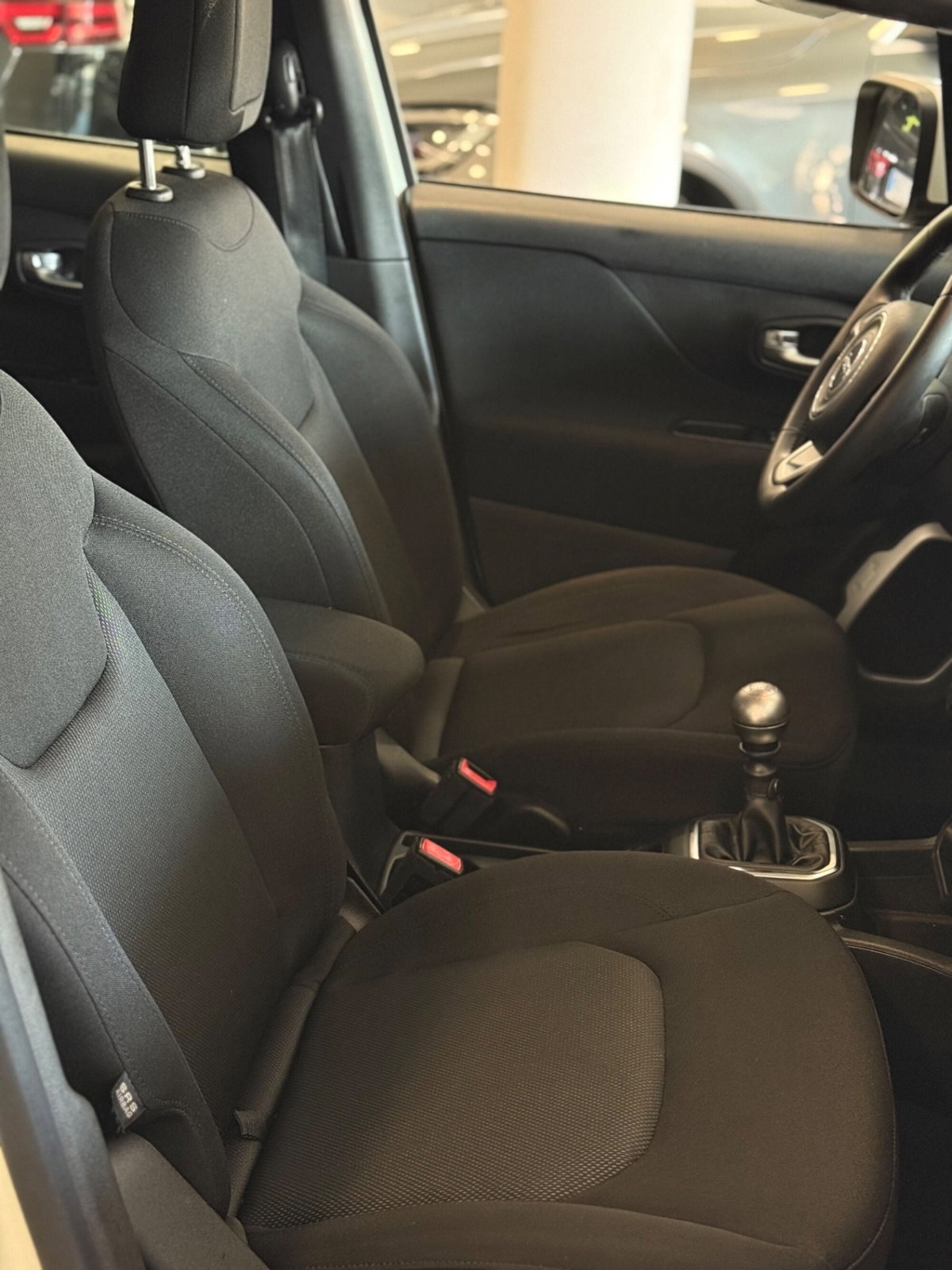 Jeep Renegade 1.6 Mjt 120 CV Longitude (14)