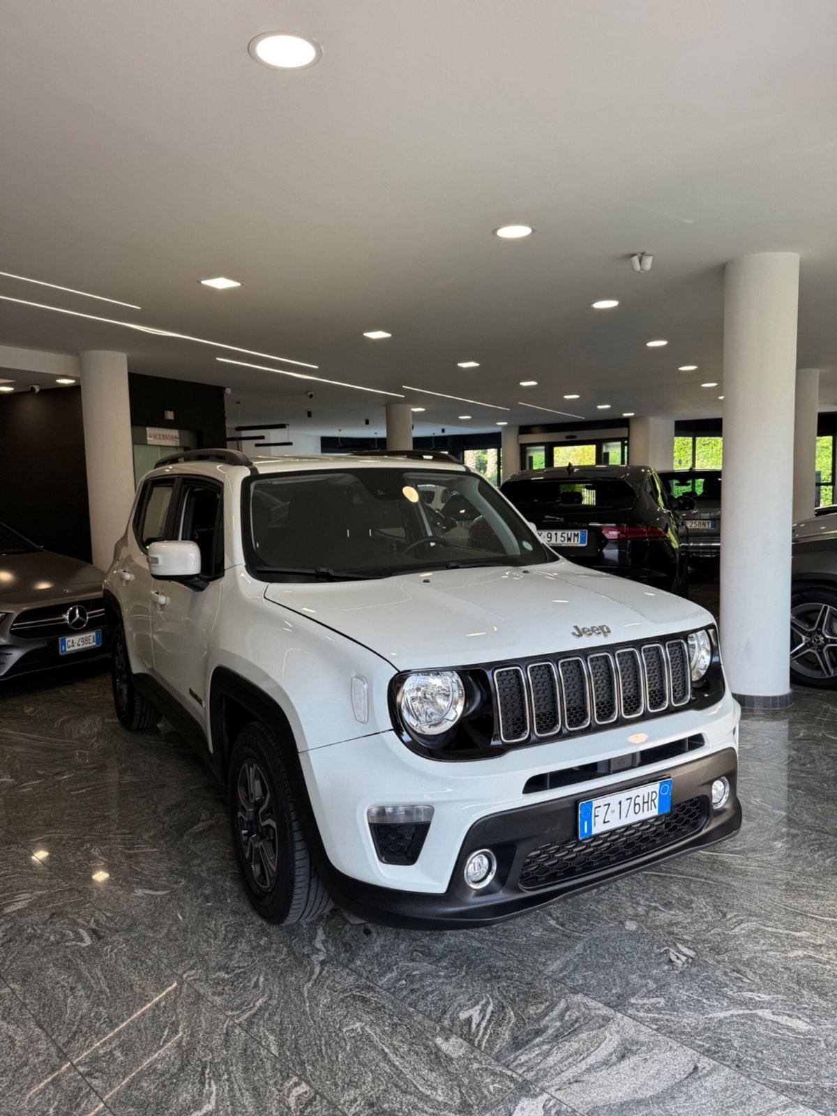 Jeep Renegade 1.6 Mjt 120 CV Longitude (3)
