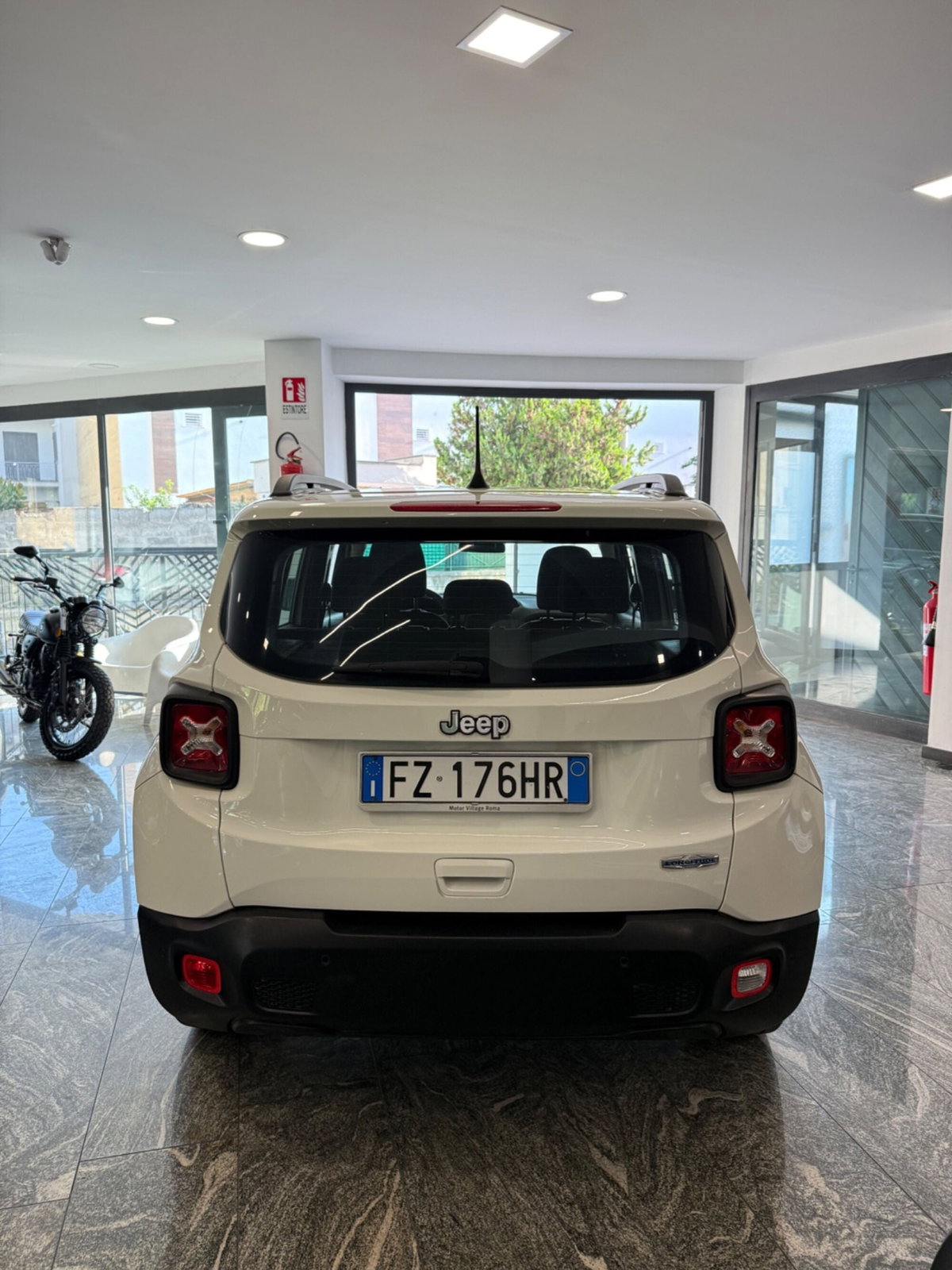Jeep Renegade 1.6 Mjt 120 CV Longitude (5)