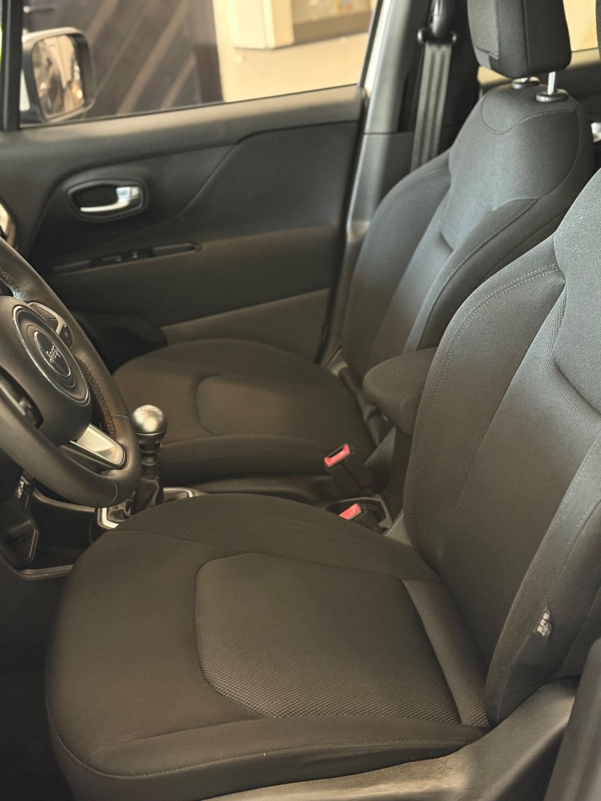 Jeep Renegade 1.6 Mjt 120 CV Longitude (8)